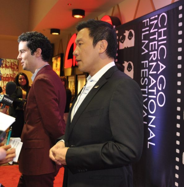 2016年10月13日，陈汉(前景)和达米安·查泽勒(背景)在第52届芝加哥国际电影节红毯上。